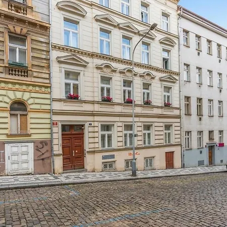Hidden Garden Prag